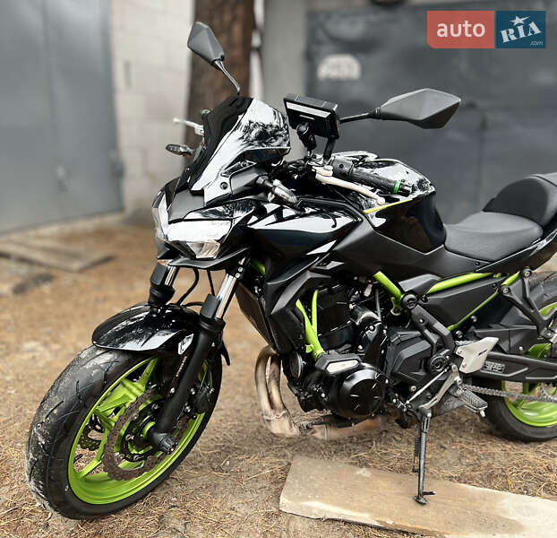 Мотоцикл Без обтікачів (Naked bike) Kawasaki ER 650 2021 в Києві фото 5 Мотоцикл Без обтікачів (Naked bike) Kawasaki ER 650 2021 в Києві