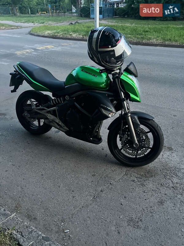 Мотоцикл Без обтекателей (Naked bike) Kawasaki ER-6 2015 в Кривом Роге