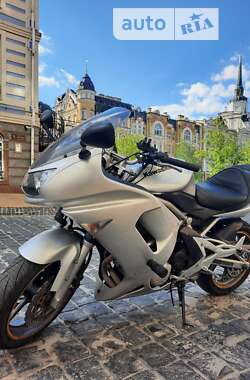 Мотоцикл Спорт-туризм Kawasaki ER-6F 2007 в 