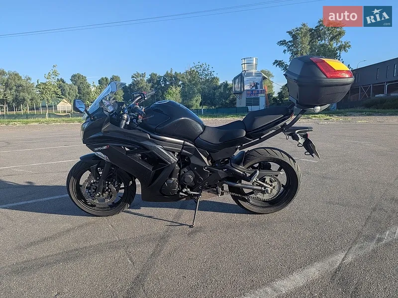 Kawasaki ER-6F 2012