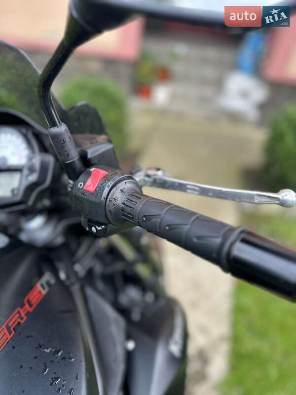 Спортбайк Kawasaki ER-6N 2016 в Ивано-Франковске