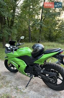 Спортбайк Kawasaki EX 250 2009 в 