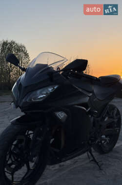 Мотоцикл Спорт-туризм Kawasaki EX 300 2016 в 