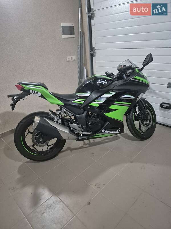 Вантажні моторолери, мотоцикли, скутери, мопеди Kawasaki EX 300 2016 в Вінниці