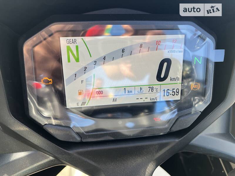 Спортбайк Kawasaki EX 650 2022 в Запорожье
