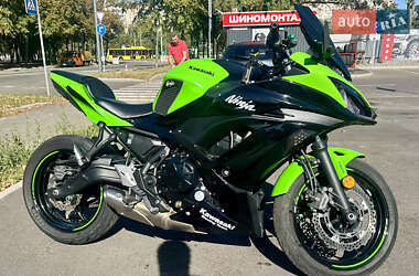 Мотоцикл Спорт-туризм Kawasaki EX 650 2017 в 