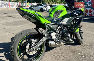 Мотоцикл Спорт-туризм Kawasaki EX 650 2017 в 