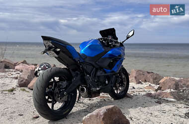 Спортбайк Kawasaki EX 650 2018 в 
