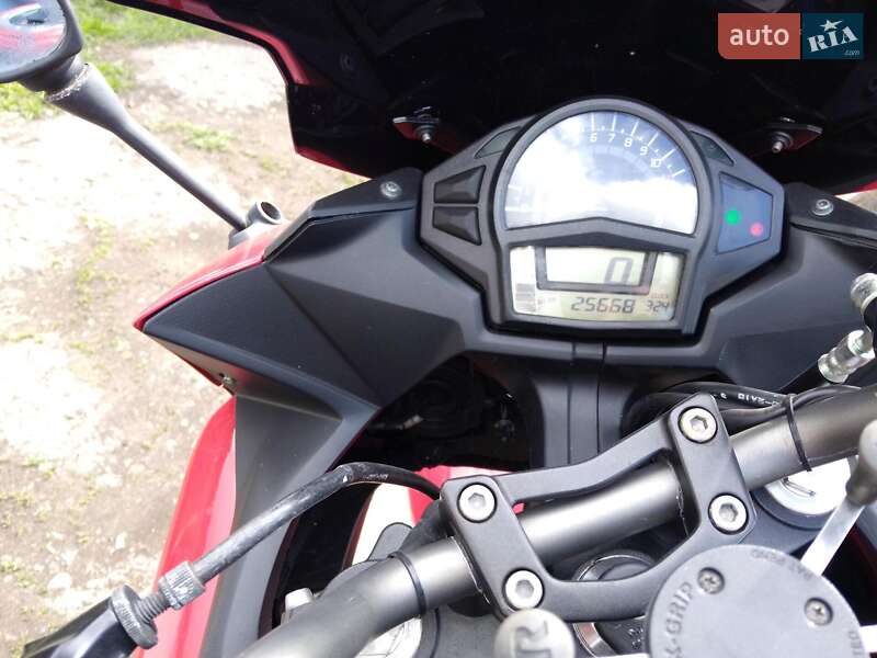 Спортбайк Kawasaki EX 650 2012 в Первомайську