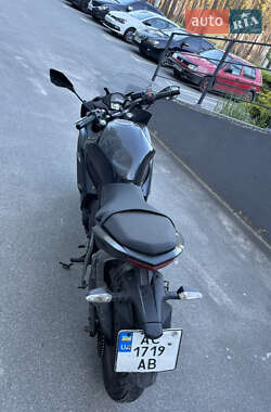 Спортбайк Kawasaki EX 650 2016 в 
