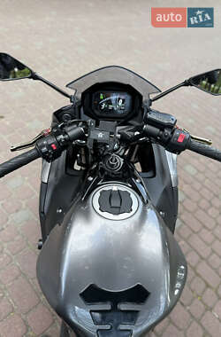 Мотоцикл Спорт-туризм Kawasaki EX 650 2021 в 