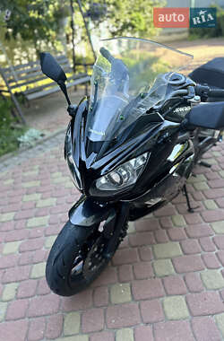 Спортбайк Kawasaki EX 650 2016 в 