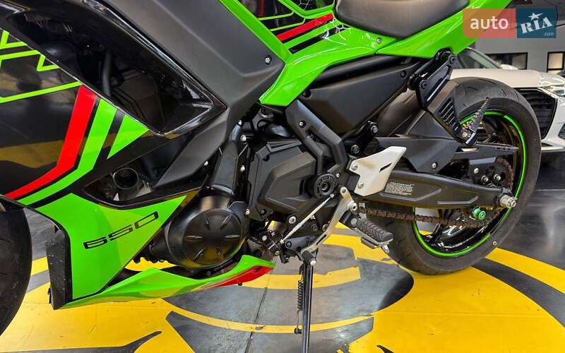 Мотоцикл Спорт-туризм Kawasaki EX 650 2020 в Чернівцях фото 9 Мотоцикл Спорт-туризм Kawasaki EX 650 2020 в Чернівцях