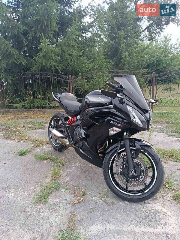 Мотоцикл Спорт-туризм Kawasaki EX 650 2012 в Катеринополе