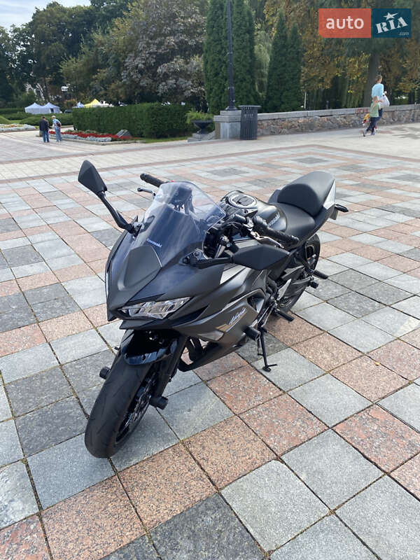 Спортбайк Kawasaki EX 650 2022 в Києві фото 5 Спортбайк Kawasaki EX 650 2022 в Києві