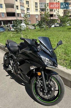 Спортбайк Kawasaki EX 650 2018 в 