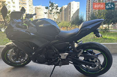 Спортбайк Kawasaki EX 650 2018 в 