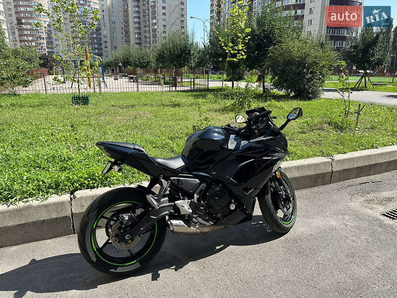 Спортбайк Kawasaki EX 650 2018 в Києві фото 9 Спортбайк Kawasaki EX 650 2018 в Києві