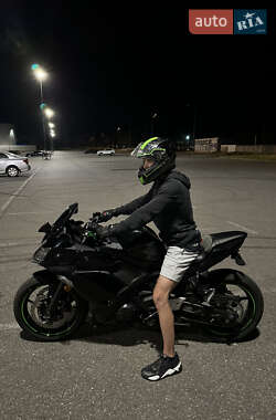 Спортбайк Kawasaki EX 650 2018 в 