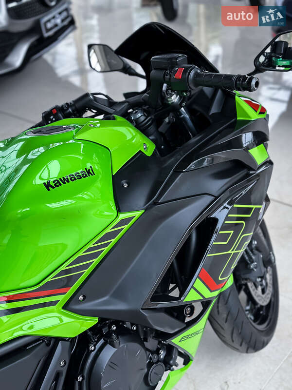 Спортбайк Kawasaki EX 650 2022 в Николаеве