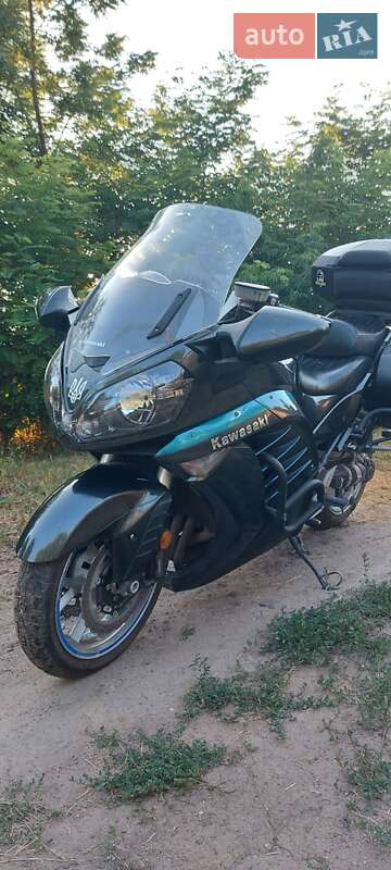 Мотоцикл Спорт-туризм Kawasaki GTR 1400 2010 в Песчанке