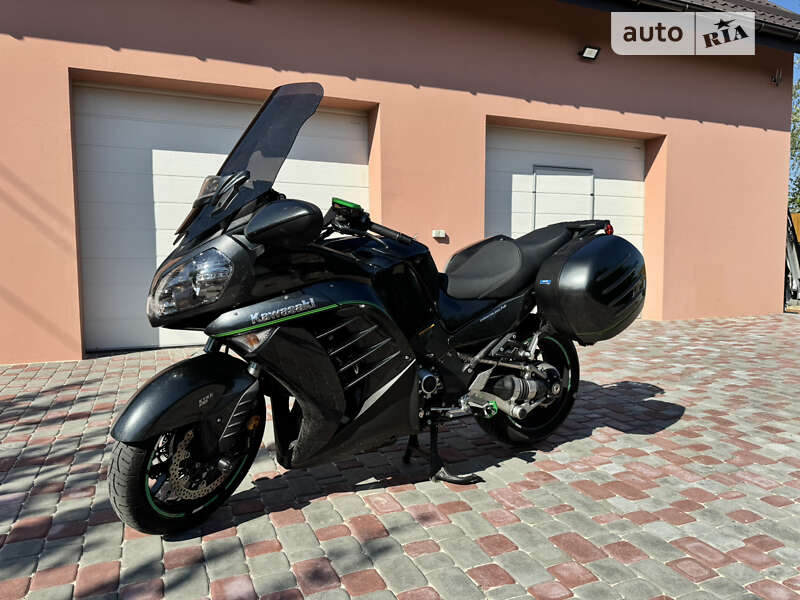 Мотоцикл Спорт-туризм Kawasaki GTR 1400 2018 в Киеве
