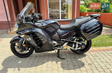 Мотоцикл Спорт-туризм Kawasaki GTR 1400 2015 в Киеве