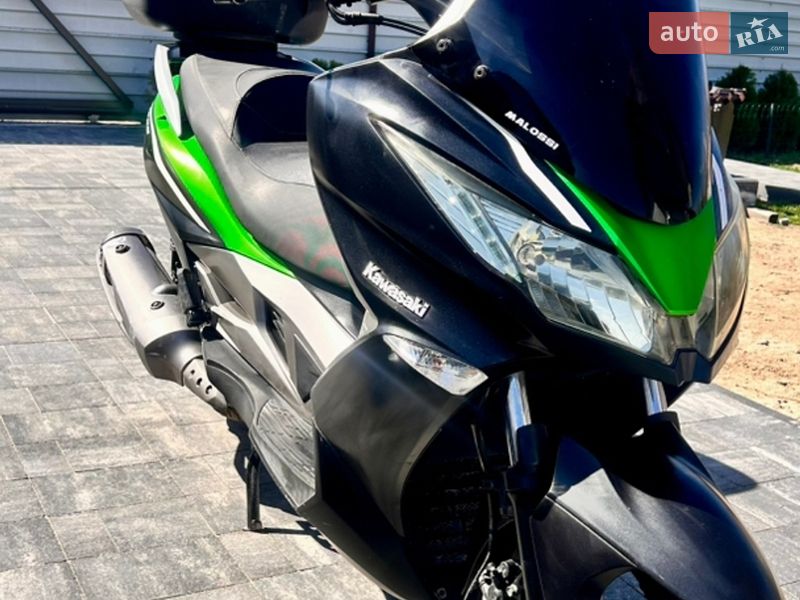 Макси-скутер Kawasaki J 300 2014 в Киеве