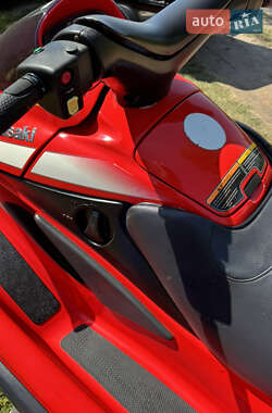 Гидроцикл спортивный Kawasaki Jet Ski Ultra 2001 в 