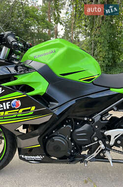 Спортбайк Kawasaki Ninja 250 2018 в 