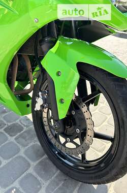 Мотоцикл Классік Kawasaki Ninja 250R 2011 в Новояворівську