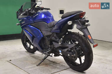 Мотоцикл Без обтікачів (Naked bike) Kawasaki Ninja 250R 2011 в Сновську