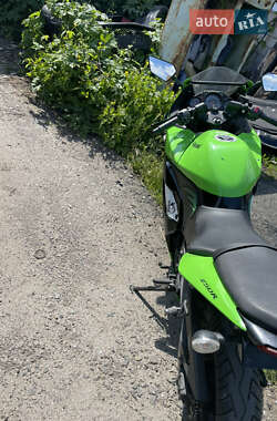 Спортбайк Kawasaki Ninja 250R 2009 в 