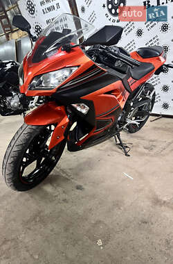 Спортбайк Kawasaki Ninja 250R 2014 в Житомирі