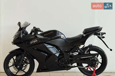 Спортбайк Kawasaki Ninja 250R 2016 в 