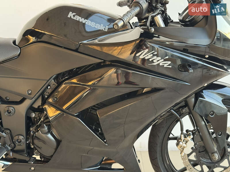 Спортбайк Kawasaki Ninja 250R 2016 в Киеве