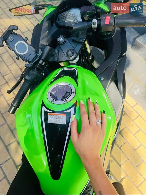 Мотоцикл Спорт-туризм Kawasaki Ninja 250R 2013 в Киеве
