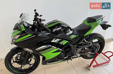 Спортбайк Kawasaki Ninja 300 2017 в 