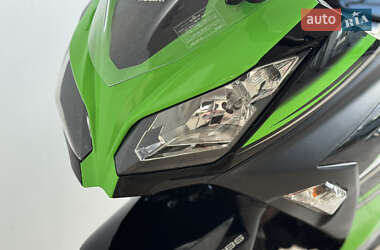 Спортбайк Kawasaki Ninja 300 2017 в 