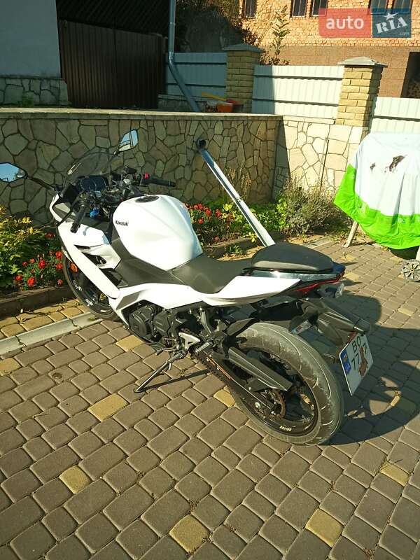 Спортбайк Kawasaki Ninja 400 2020 в Тернополі
