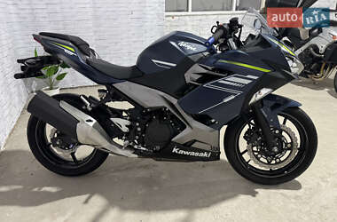 Мотоцикл Спорт-туризм Kawasaki Ninja 400 2022 в Сновську