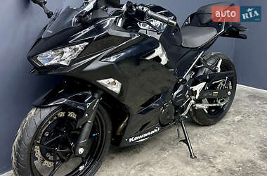 Спортбайк Kawasaki Ninja 400 2018 в 