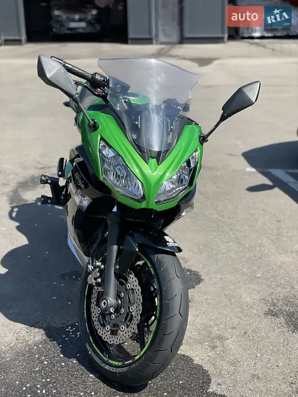 Мотоцикл Спорт-туризм Kawasaki Ninja 400 2019 в 