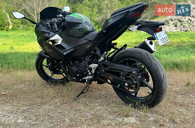 Спортбайк Kawasaki Ninja 400 2020 в 
