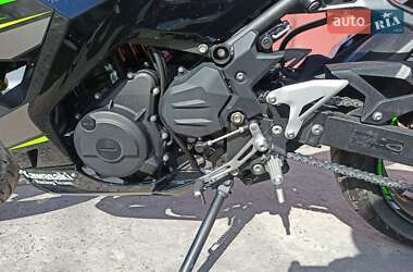 Спортбайк Kawasaki Ninja 400 2018 в 