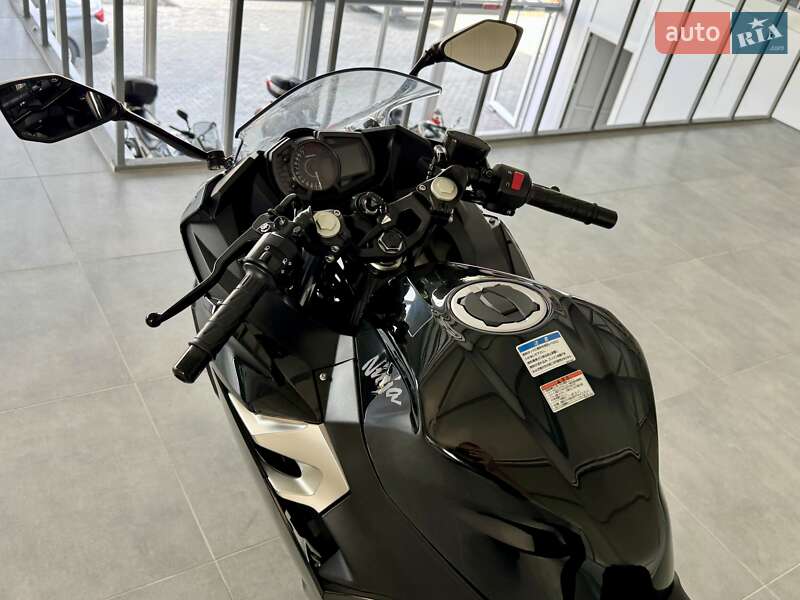 Спортбайк Kawasaki Ninja 400 2018 в Хмельницком