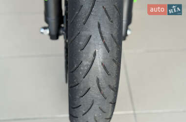 Спортбайк Kawasaki Ninja 400 2022 в 