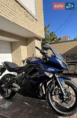 Мотоцикл Спорт-туризм Kawasaki Ninja 400 2011 в 