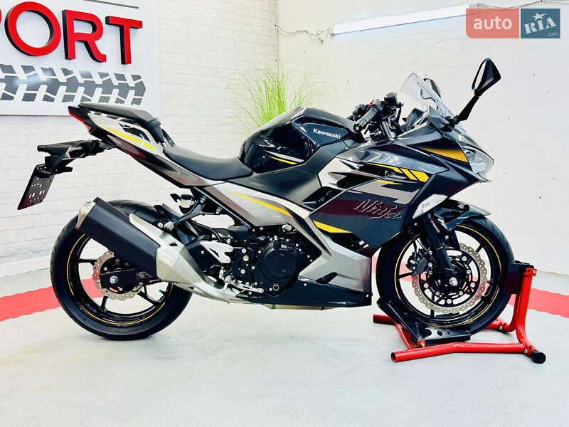 Kawasaki Ninja 400 2021