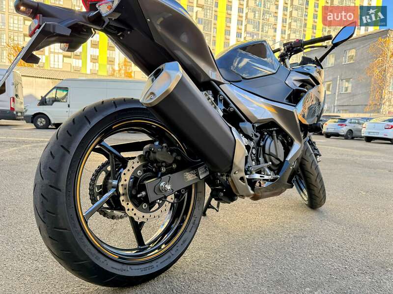 Спортбайк Kawasaki Ninja 400 2022 в Киеве